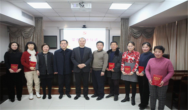 1611282396136574.jpg rB40qWAJOWuAVM-BAAVBqHEVXPM367.jpg