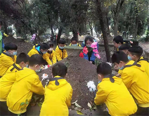 1617329398447272.jpg rB40tmBmaOGATWABAAFhUXxdBlo072.jpg