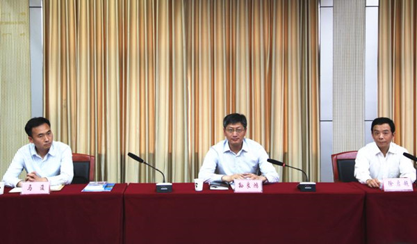 淮南市委常委、宣傳部部長(cháng)孫良鴻調研城市管理工作