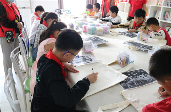 淮南九二小開(kāi)展迎六一“童心向黨，愛(ài)我中華”關(guān)愛(ài)留守兒童主題活動(dòng)