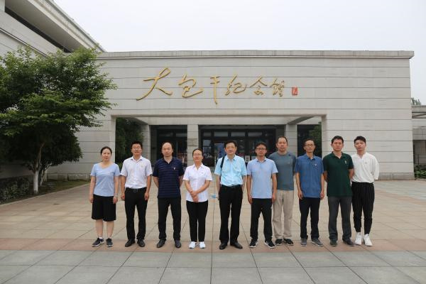 淮南市地方金融監管局機關(guān)黨支部赴鳳陽(yáng)小崗村開(kāi)展改革開(kāi)放新時(shí)期歷史學(xué)習