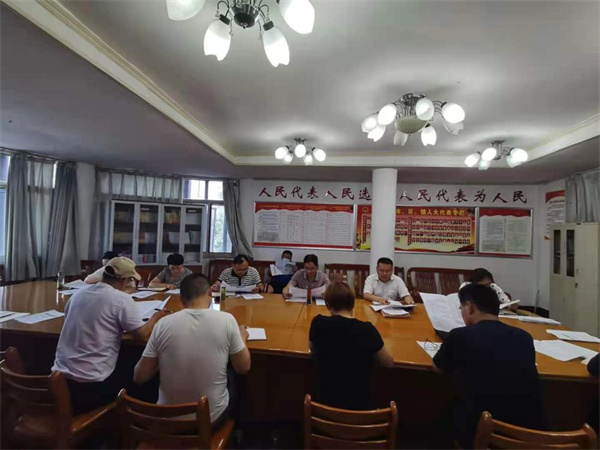 淮南大通區九龍崗鎮召開(kāi)創(chuàng  )城工作會(huì )議