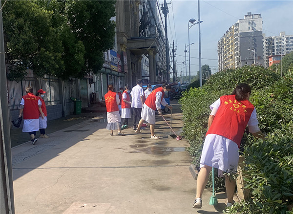 淮南環(huán)境整治共參與 文明潘集有你我 ——潘集區婦計中心開(kāi)展志愿服務(wù)活動(dòng)