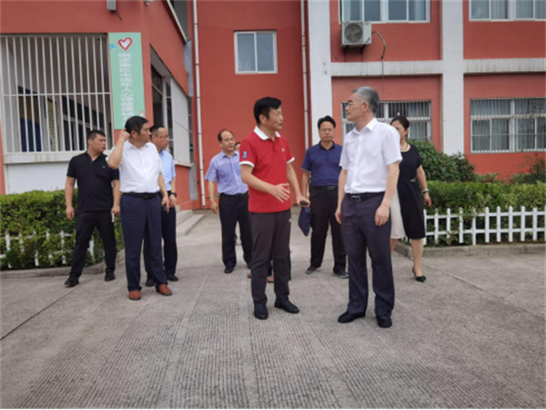 淮南市副市長(cháng)鄔平川赴謝家集區調研文明創(chuàng  )建工作