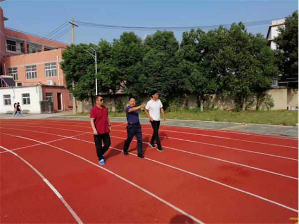 淮南市：馬里國赴淮南十一中檢查文明創(chuàng  )建工作