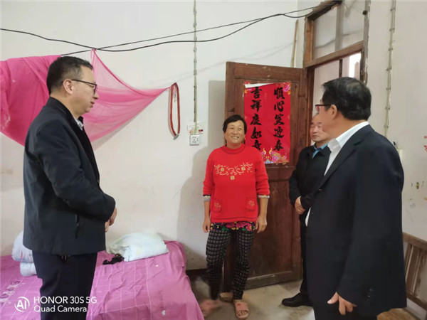 淮南：岳銳一行深入柴崗村調研指導鄉村振興工作