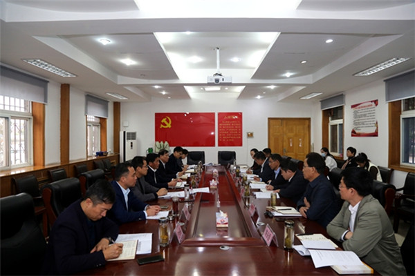 淮南市大通區委理論學(xué)習中心組學(xué)習會(huì )議召開(kāi)