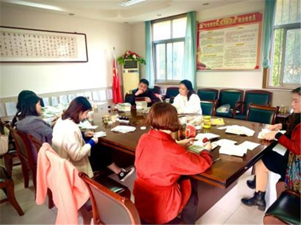 淮南市人力資源和社會(huì )保障局干部培訓中心送服務(wù)上門(mén)，落實(shí)“我為群眾辦實(shí)事”