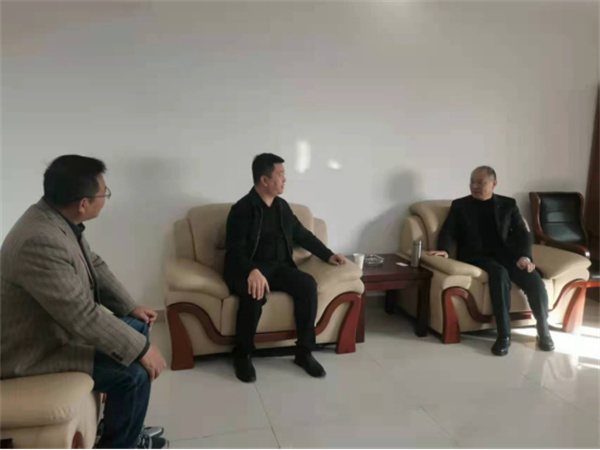 淮南市局黨組書(shū)記、局長(cháng)王雁秋接待新加坡客商