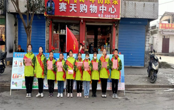 淮南：【謝家集區】小手拉大手 助力淮南創(chuàng  )建全國文明城 ——李郢孜回民小學(xué)少先隊志愿服務(wù)活動(dòng)