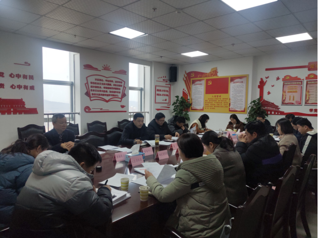 淮南市商務(wù)局召開(kāi)全市內貿工作會(huì )議