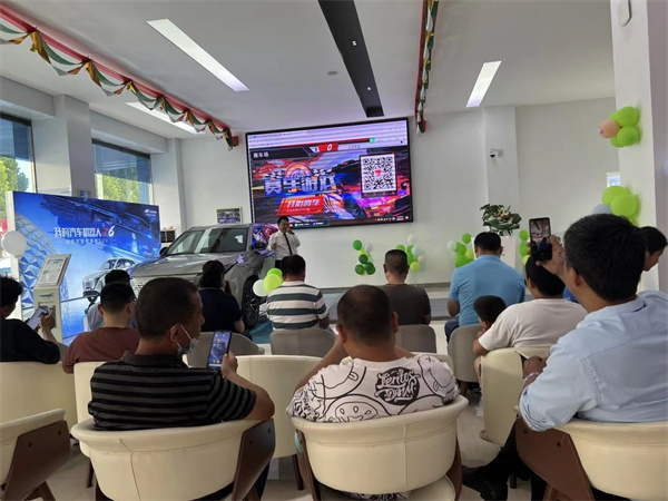 三電終身質(zhì)保，贈送充電樁，歐尚Z6藍鯨iDD也太“卷”了 