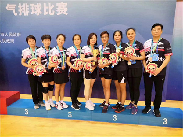 淮南市氣排球協(xié)會(huì )榮獲安徽省第十五屆 運動(dòng)會(huì )群體部氣排球比賽女子甲組季軍