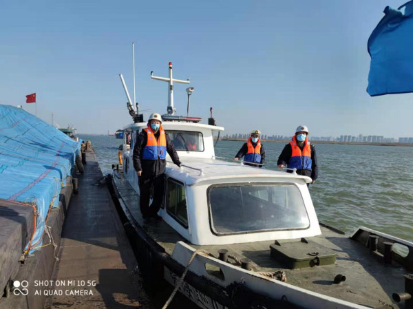 淮南市交通運輸綜合行政執法支隊海事大隊重拳出擊，打響水上“百日攻堅”第一槍