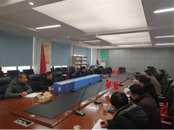 毛集實(shí)驗區教育局黨委組織基層黨支部書(shū)記 赴淮南第二十四中學(xué)、淮師附小參觀(guān)學(xué)習黨建工作