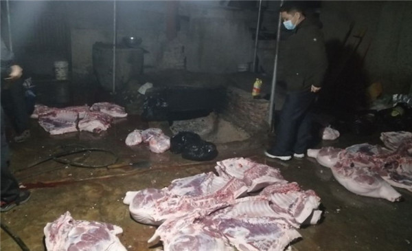 淮南市市場(chǎng)監管局節前重拳出擊，搗毀私屠黑窩點(diǎn)