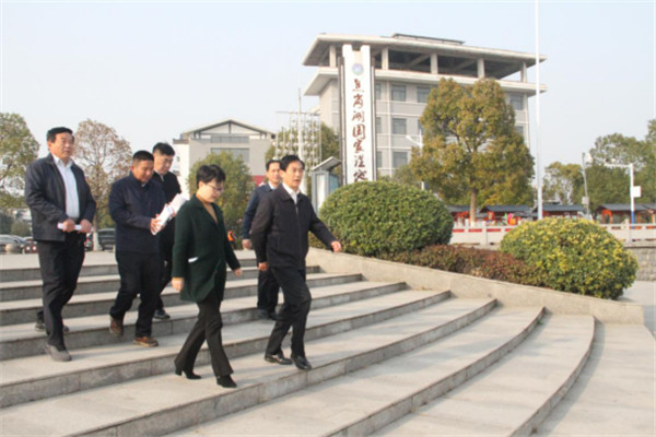 淮南：省林業(yè)局牛向陽(yáng)局長(cháng)來(lái)淮調研指導我市林業(yè)工作