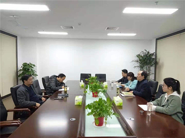 淮南市審計局赴銅陵審計組臨時(shí)黨支部與銅陵市審計局機關(guān)黨委開(kāi)展黨建交流活動(dòng)