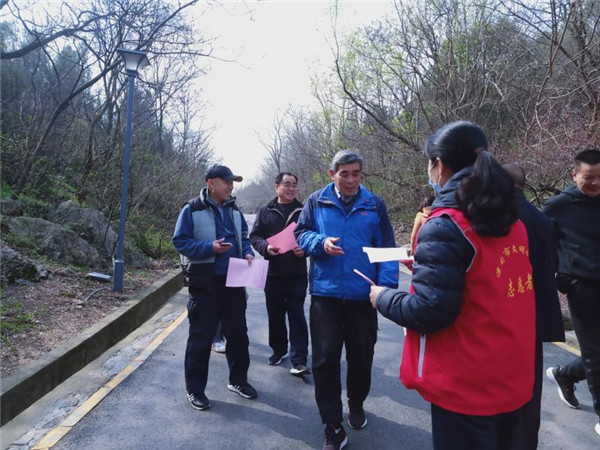 淮南市軍供站植樹(shù)節開(kāi)展植綠愛(ài)綠護綠行動(dòng)