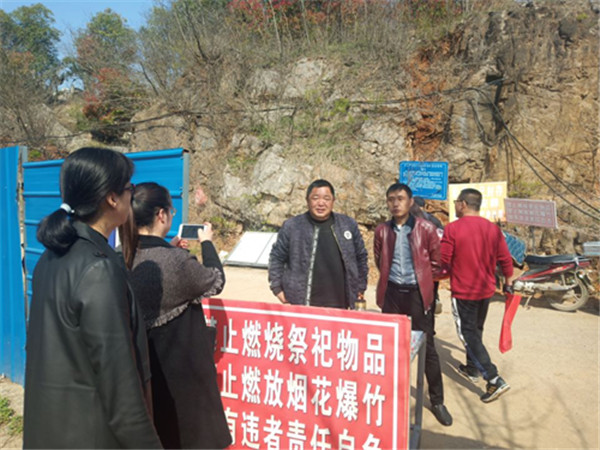 淮南八公山鎮督導文明祭祀工作