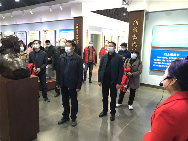 淮南市林業(yè)局開(kāi)展“我們的節日&#8226;清明”緬懷英烈主題活動(dòng)