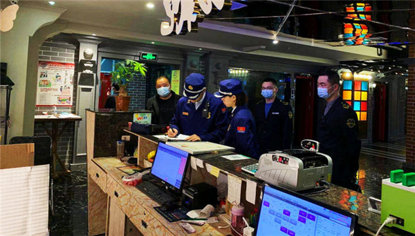 淮南田家庵區文旅局聯(lián)合多部門(mén)整治無(wú)證經(jīng)營(yíng)娛樂(lè )場(chǎng)所