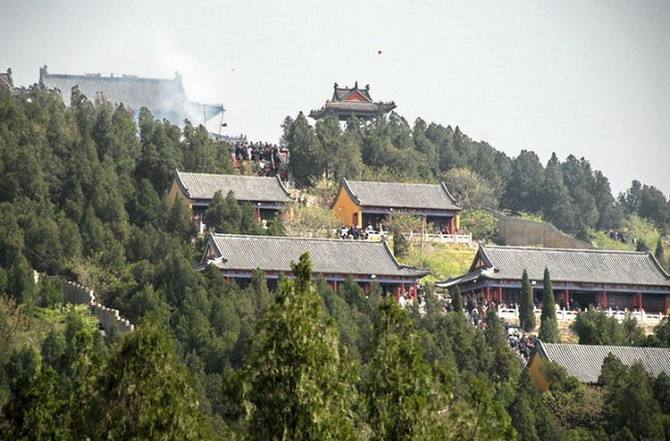 淮南壽縣四頂山廟會(huì )， 香火鼎盛祈福勝地！