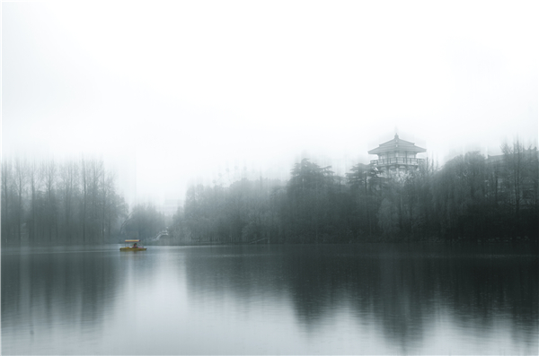 圖說(shuō)淮南——水天一色，水墨龍湖